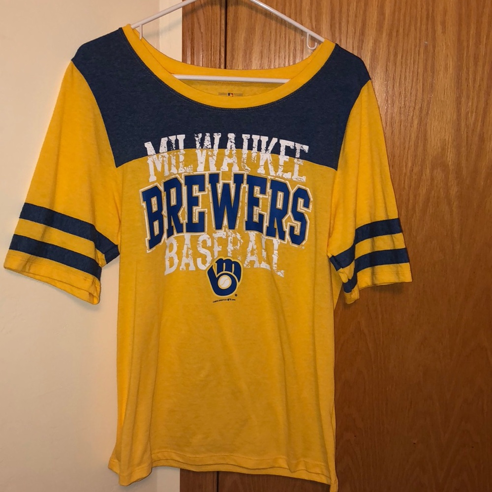 Milwaukee Brewers Shirt never worn no tags SZ L